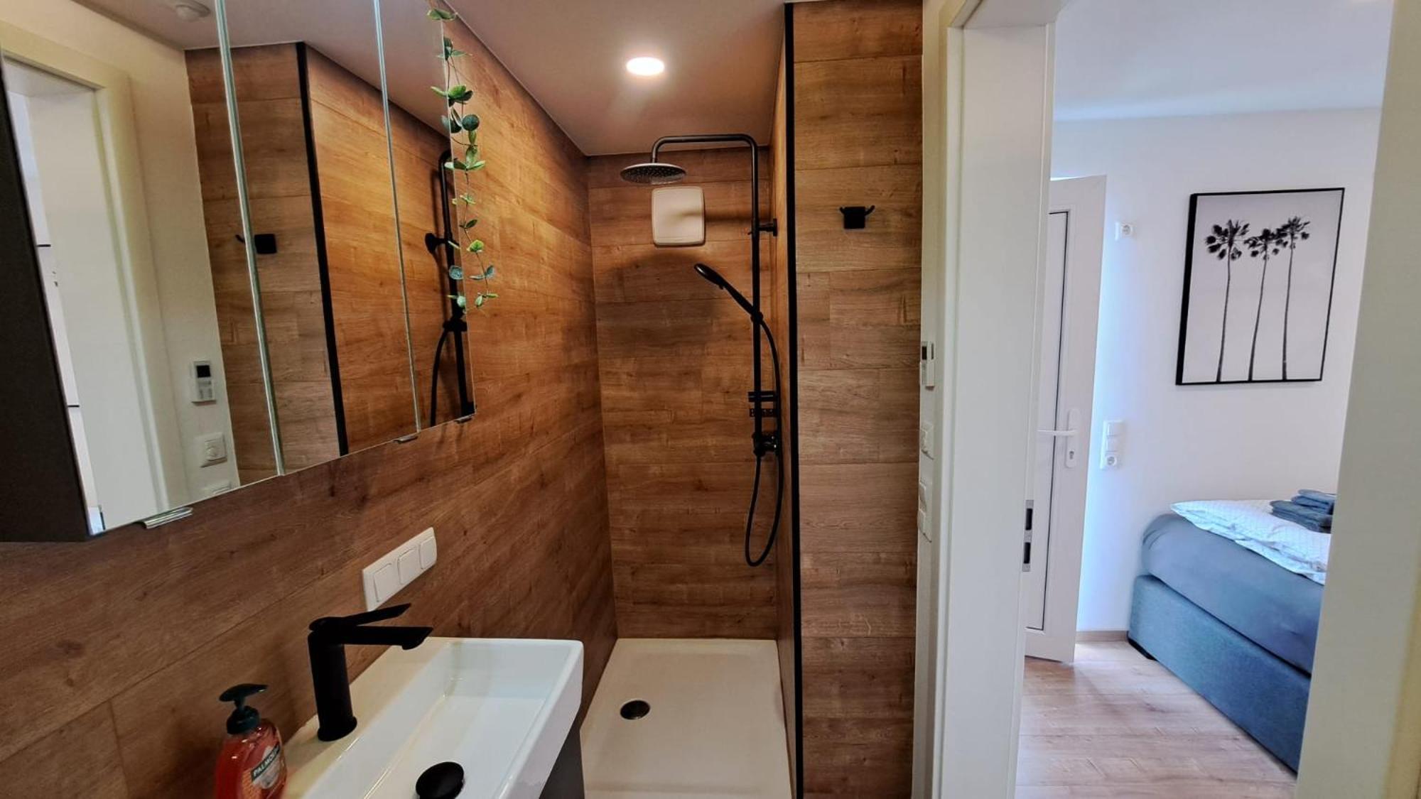 Appartment-Ferienwohnung Mit Kueche, Bad, Kostenlos Wlan, Modern Eingerichtet Roding Exteriör bild